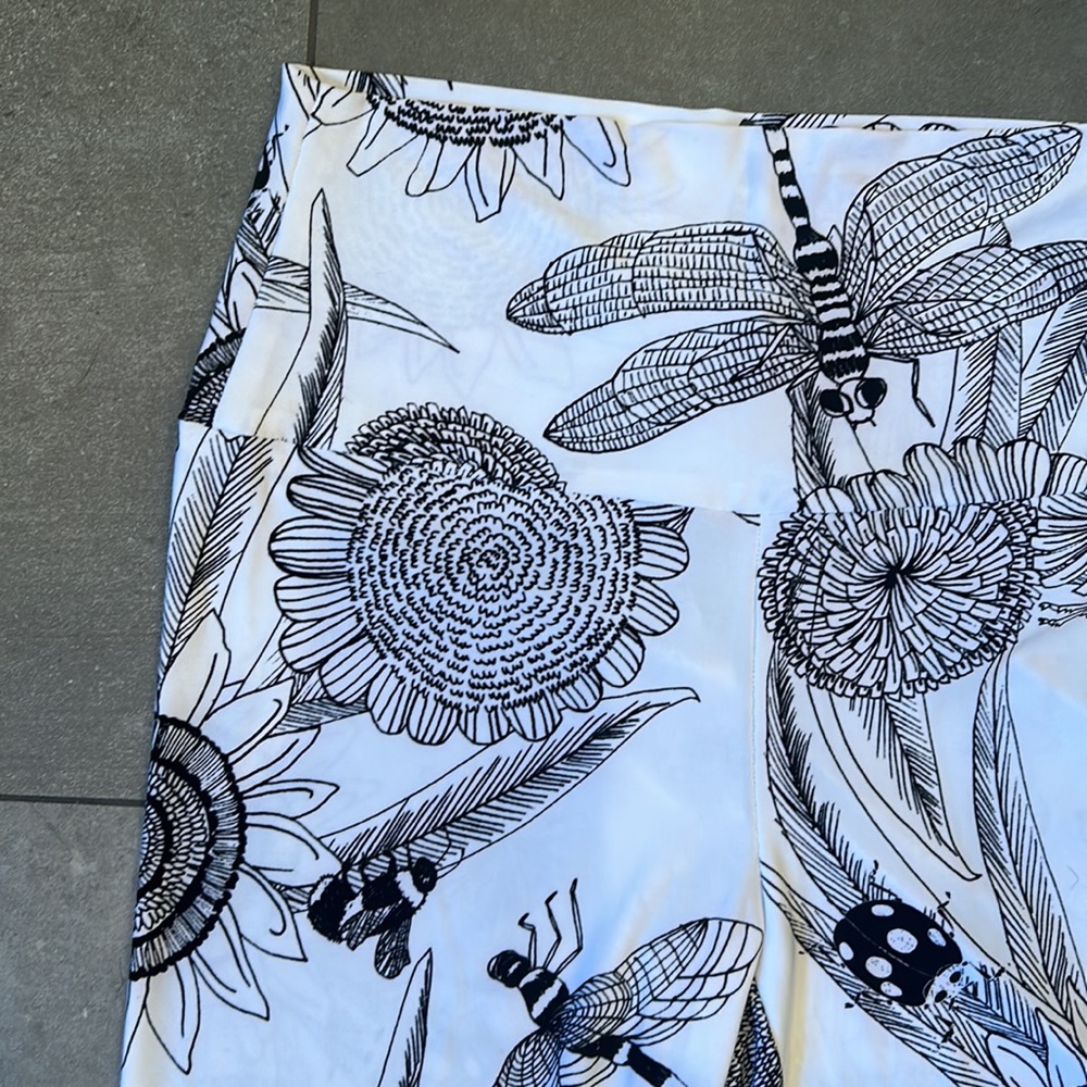 Norma Kamali Women’s Leggings with Footie - Picture 6 of 14